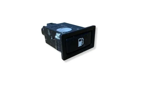 Toyota Avensis T250 Fuel tank opening switch 156795