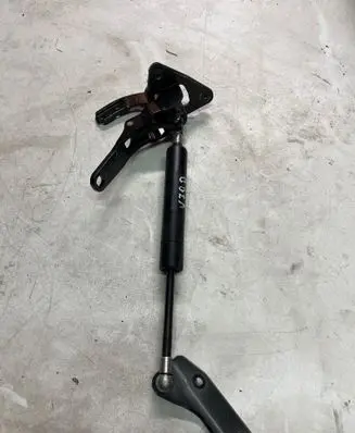 Volvo V70 Tailgate/trunk strut/damper 30674494