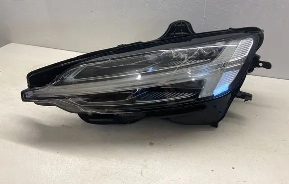 Volvo XC60 Headlight/headlamp