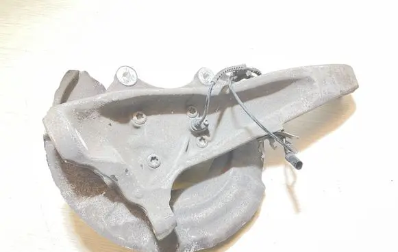 BMW 5 F10 F11 Front wheel hub