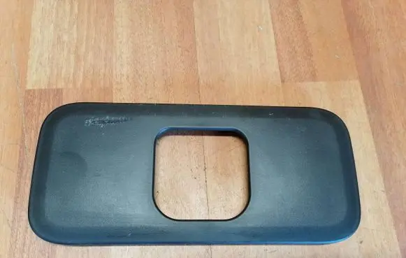Renault Espace V (RFC) Tailgate/boot lid lock trim 909303952R 156078930