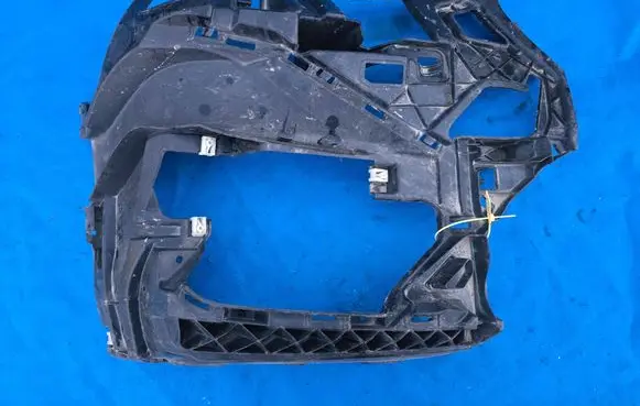 BMW X1 F48 F49 Front bumper mounting bracket 7954216
