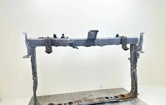 Toyota Verso Radiator support slam panel