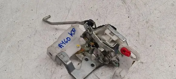 Toyota Aygo AB10 Front door lock 