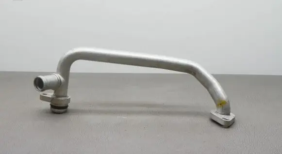 Audi Q7 4M Engine coolant pipe/hose 06M121071E