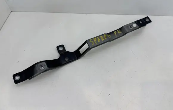 Renault Koleos II Fender mounting bracket