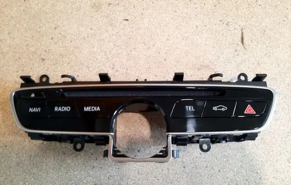 Mercedes-Benz C W205 Head unit multimedia control A2059053901