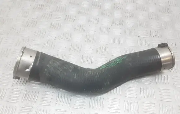 BMW 5 F10 F11 Intercooler hose/pipe 7612095