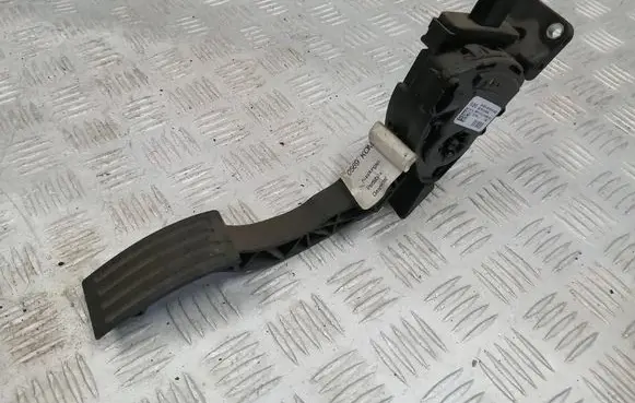 Ford Focus Accelerator throttle pedal BV619F836AB BEV241600 6PV01036830