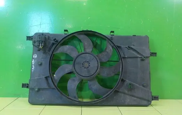 Opel Zafira C Fan set 3135104033