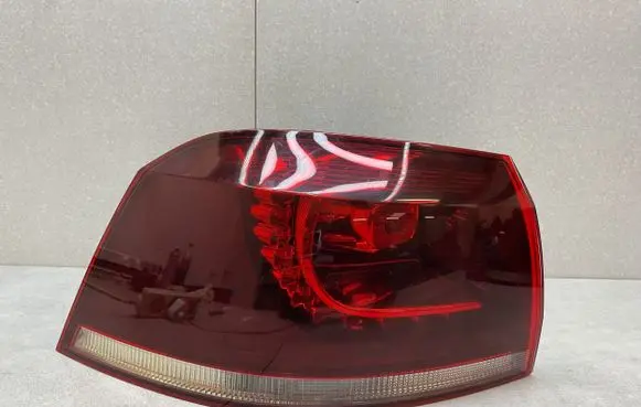 Volkswagen Golf VI Rear/tail lights 5K7945207A