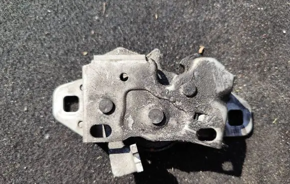 Mini One - Cooper R50 - 53 Engine bonnet/hood lock/catch 