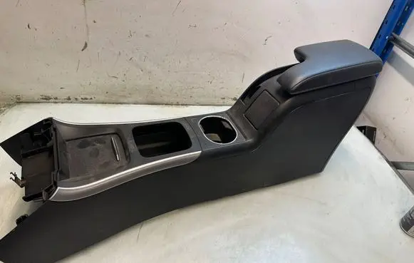 Mercedes-Benz B W245 Center console A1696800050 106705