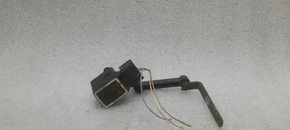 Mercedes-Benz R W251 Headlight/headlamp level sensor A0105427717