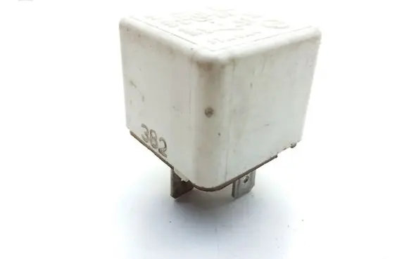 Saab 9-3 Ver2 Hazard warning light relay 24438885