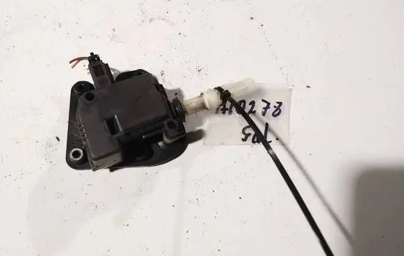 Audi A3 S3 8P Central locking motor 8e9827833