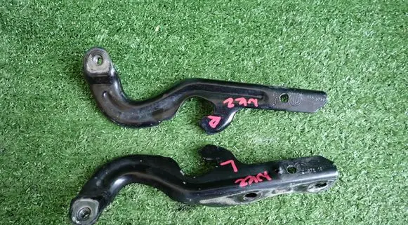 Jeep Grand Cherokee Engine bonnet/hood hinges 