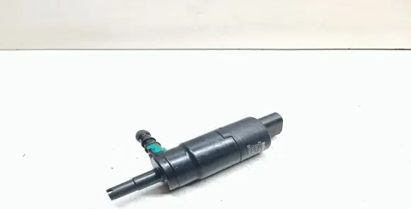 BMW X5 E70 Headlight washer pump 8377430