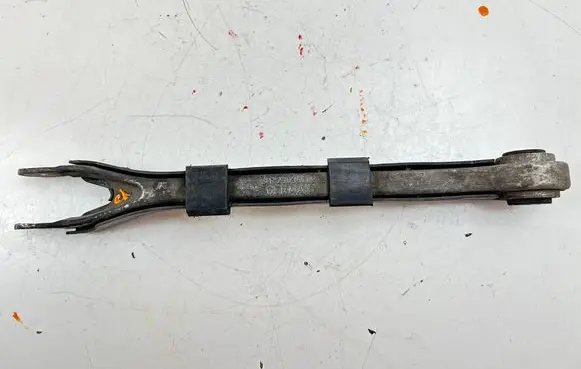 Rear control arm