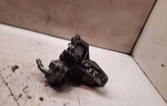 Volvo V70 Vacuum pump 074145100D