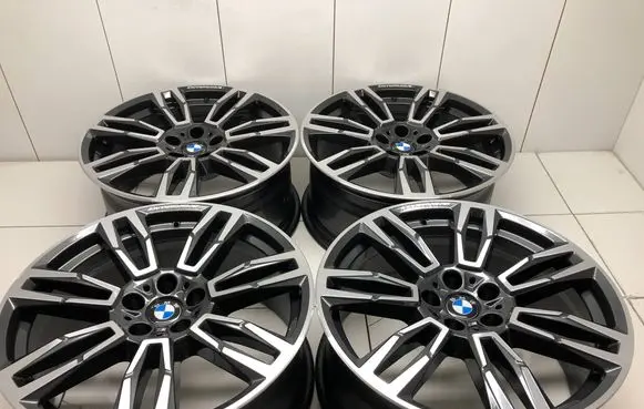 BMW i5 G60 R19 alloy rim 