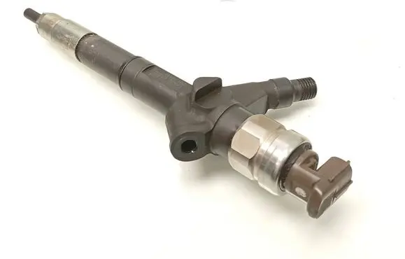Nissan Navara D40 Fuel injector 16600EB300