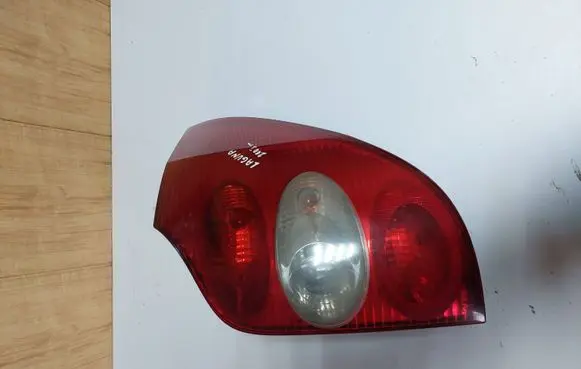 Renault Laguna II Rear/tail lights 8200002472