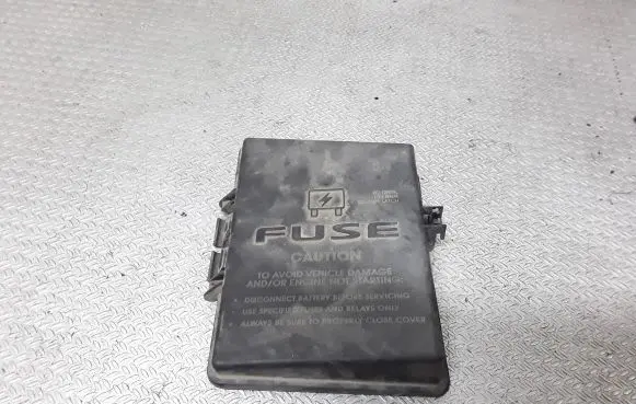 Chrysler Pacifica Fuse box cover 71401905
