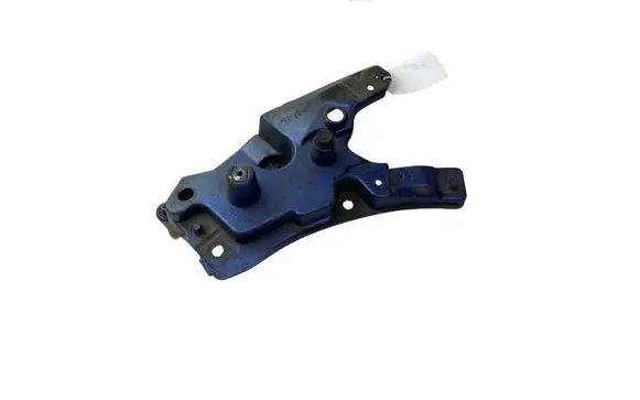Volvo XC60 Fender mounting bracket 31424578