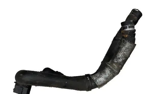 Engine coolant pipe/hose