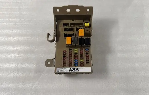 Subaru Outback (BT) Fuse module 82201AN83A 111223