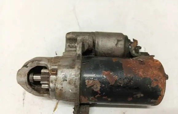Audi A6 S6 C6 4F Starter motor 