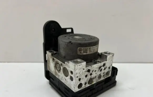 Volkswagen PASSAT B8 ABS Pump 3Q0614517AB 10022006724 002110020077240