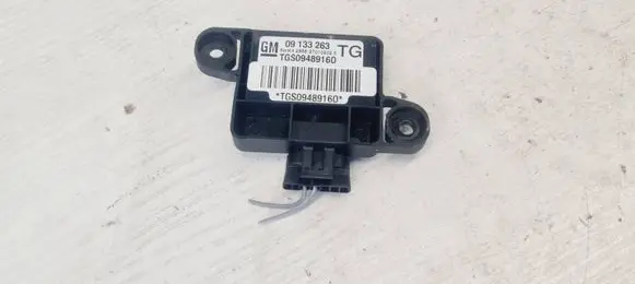 Opel Zafira A Airbag deployment crash/impact sensor 09133263 5WK42856 TGS09489160