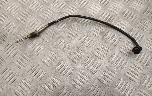Toyota Avensis T270 Oil temperature sensor 8509963 2656002781