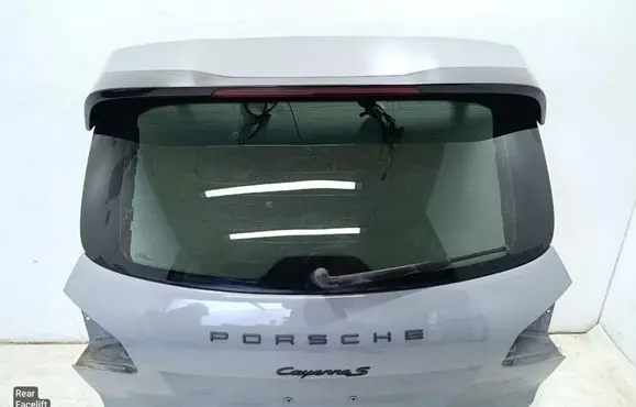 Porsche Cayenne (92A) Tailgate/trunk/boot lid W000024095