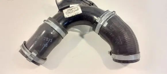 Volvo V40 Intercooler hose/pipe AV616C750AE