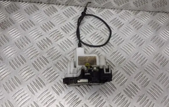 Fiat Panda II Front door lock 46803509