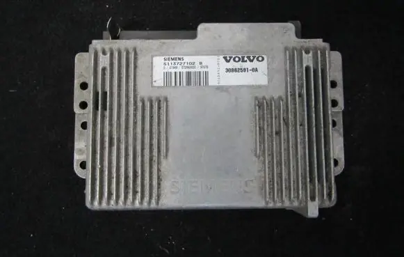 Volvo S40, V40 Engine control unit/module s113727102b 30862591-0a