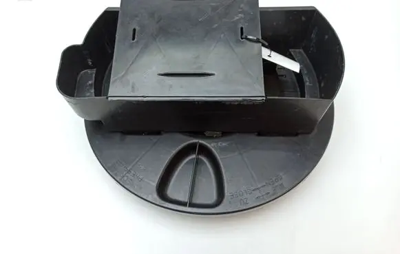 Mercedes-Benz S W221 Tool box 2218980207 A2218980207