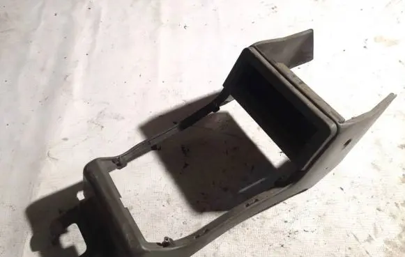 Mitsubishi Pajero Sport I Other interior part mb424018