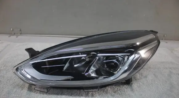 Ford Fiesta Headlight/headlamp L1BB-13101-CE 2FPL10676