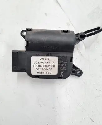 Volkswagen Golf Plus Air flap motor/actuator 3C1907511A