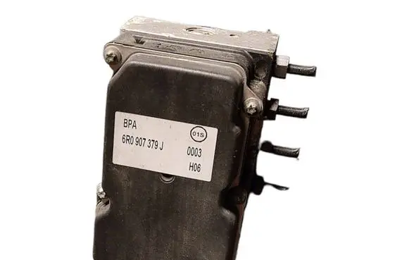Skoda Fabia Mk1 (6Y) ABS Pump 6R0907379J 0265800816
