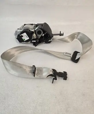 Volvo V60 Front seatbelt 31462747