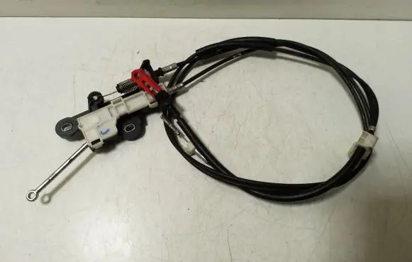 Mitsubishi Pajero Gear shift cable linkage 