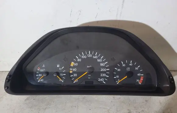 Mercedes-Benz E W210 Speedometer (instrument cluster) 2105404947 110008764002