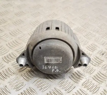 Mercedes-Benz E A207 Engine mount bracket A2122406417
