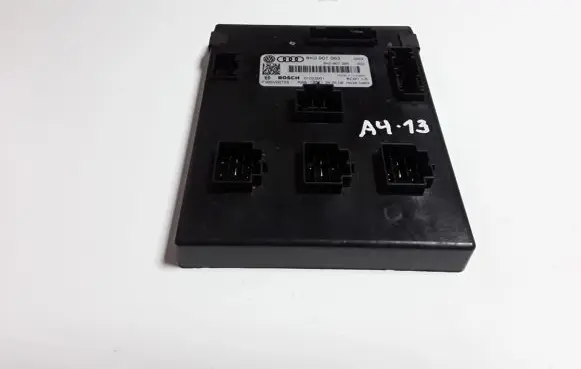Audi A4 S4 B8 8K Comfort/convenience module 8K0907063