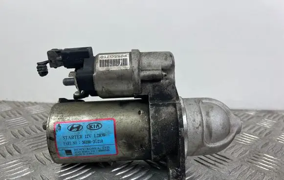 KIA Sorento Starter motor 361002G210